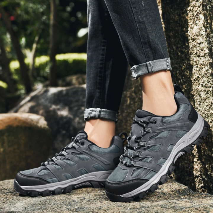 Graue Wanderschuhe, atmungsaktiv, rutschfest, ideal für Outdoor-Aktivitäten, Damenmode.