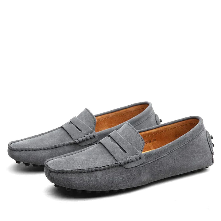 Graue Wildleder-Loafer für Herren, rutschfeste Sohle, elegantes Design, bequemes Schuhwerk.