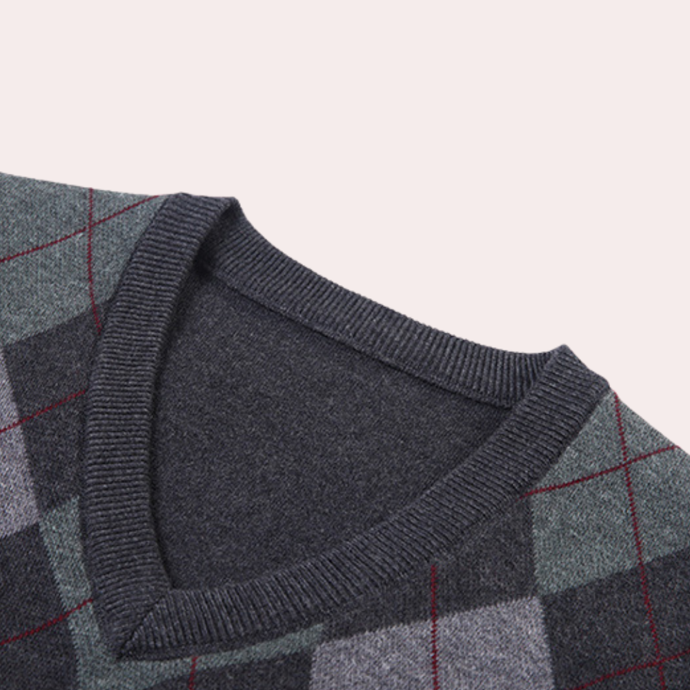 Grauer Pullover mit Karomuster, V-Ausschnitt, weiche Baumwolle, Herrenmode, elegant.