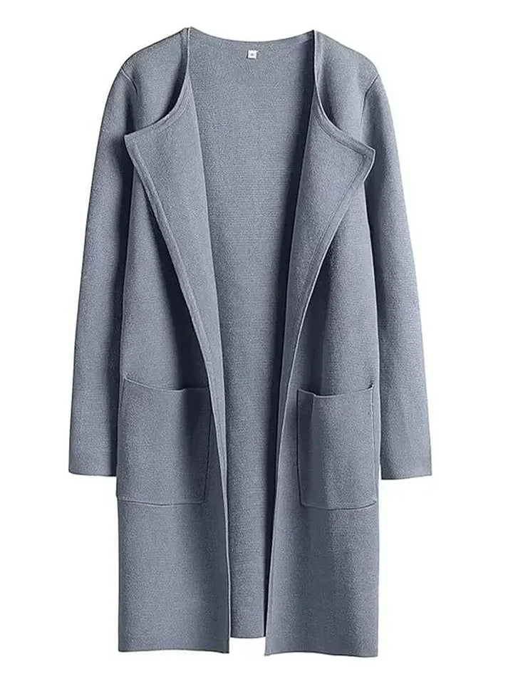 Grauer Damenmantel aus Wolle, offener Schnitt, mit Taschen, elegantes Design.