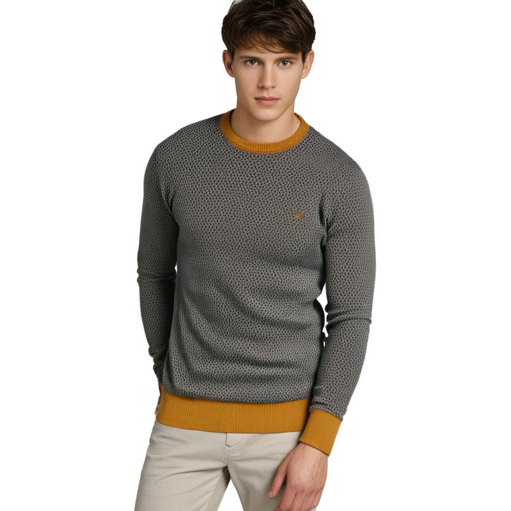 Mann in grauem Strickpullover mit orangefarbenen Bündchen, modisch, elegant, Herbstmode.