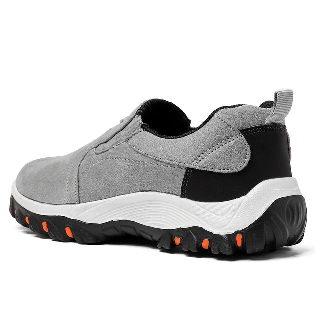 Grauer Wanderschuh, rutschfeste Sohle, Outdoor, Herren, bequem, langlebig, sportlich.