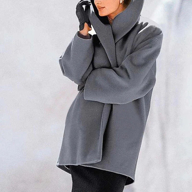Damen Wintermantel, grau, oversized, warm, modisch, elegantes Design, Winterbekleidung.