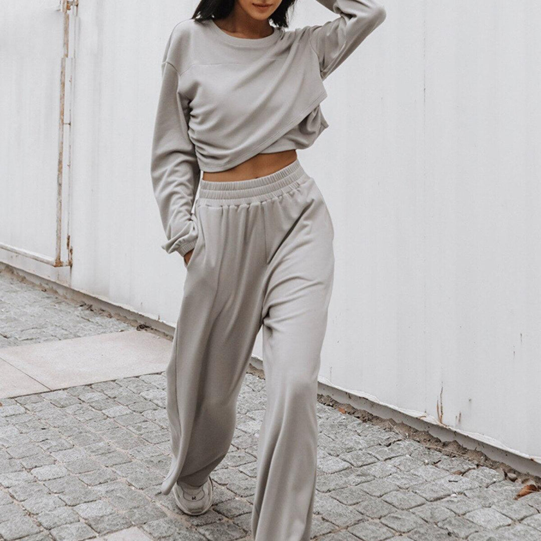 Damen Jogginganzug Beige, Langarmshirt und Hose, Freizeitmode, Bequem, Streetwear.