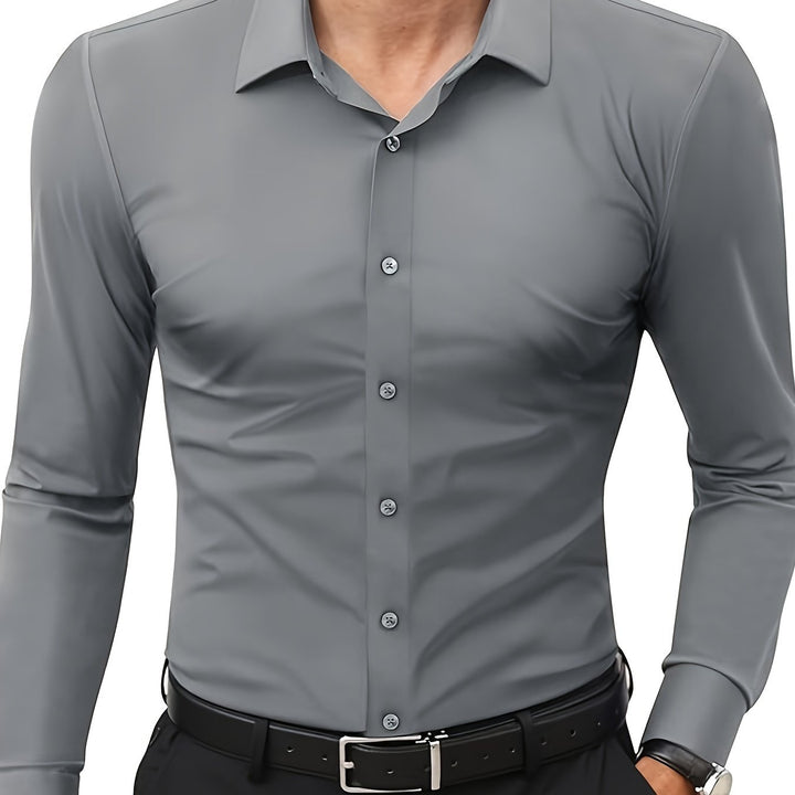 Graues Herrenhemd, langärmelig, Knopfleiste, Business-Stil, glatter Stoff.