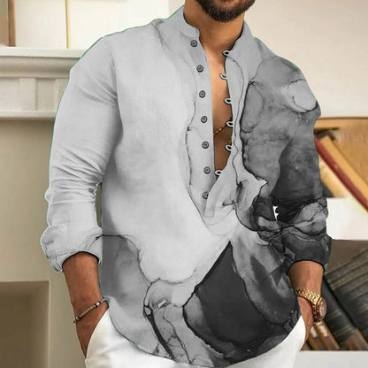 Graues Herrenhemd mit abstraktem Schwarz-Weiß-Muster, Stehkragen, Knopfleiste.