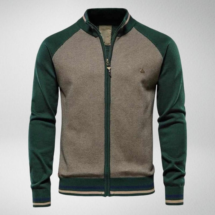 Grüne Herren-Strickjacke mit Reißverschluss, Raglanärmeln und gestreiftem Kragen, Baumwolle.