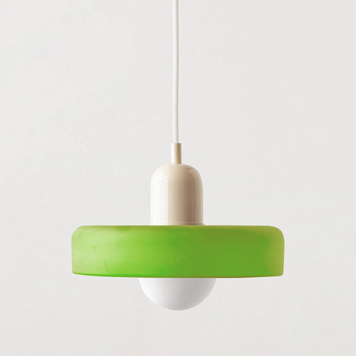 Grüne Pendelleuchte aus Glas, modernes Design, minimalistisch, für Wohnzimmer oder Esszimmer.
