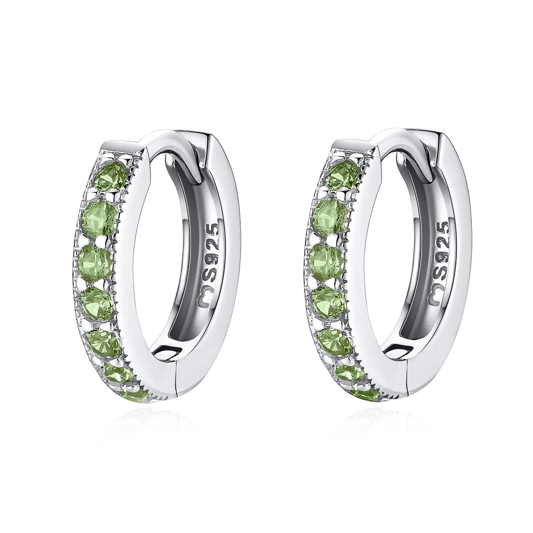 Silberne Creolen mit grünen Edelsteinen, 925 Sterling Silber Ohrringe, eleganter Schmuck.