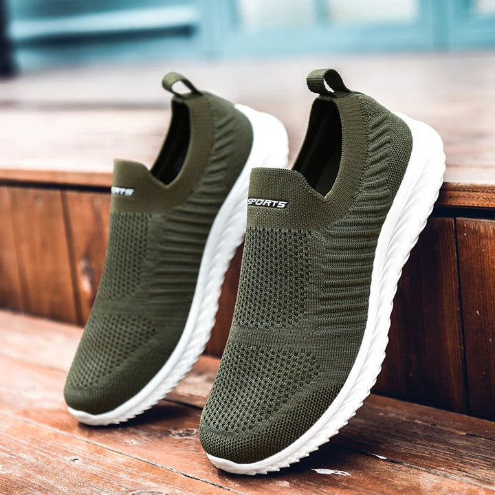 Olivgrüne Sportschuhe, atmungsaktiv, rutschfest, für Herren, ideal zum Laufen und Fitness.