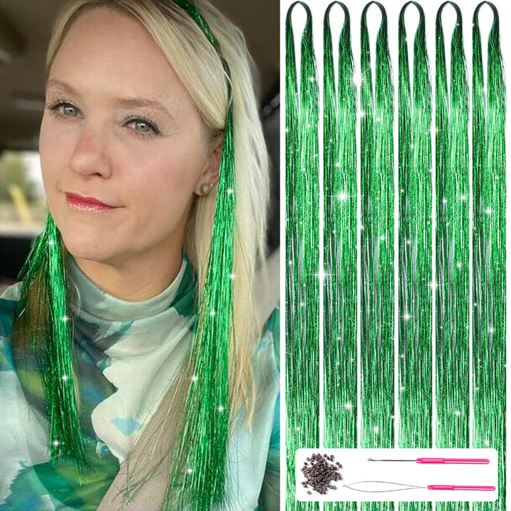 Frau mit grünen Haarsträhnen, Haarverlängerung, glänzend, modisch, Party-Accessoire.