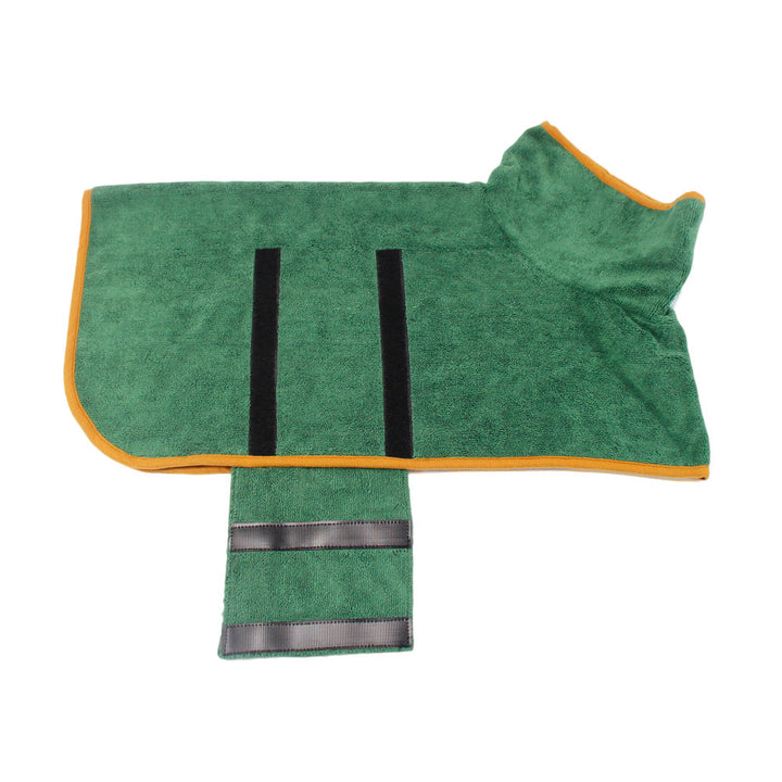 Grüner Hundemantel aus Fleece mit Klettverschluss, orange eingefasst, für kaltes Wetter.