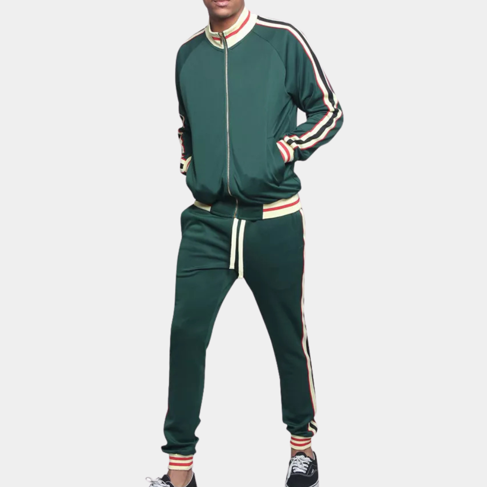 Grüner Trainingsanzug mit Streifen, Herrenmode, Reißverschlussjacke, Jogginghose, sportlich.