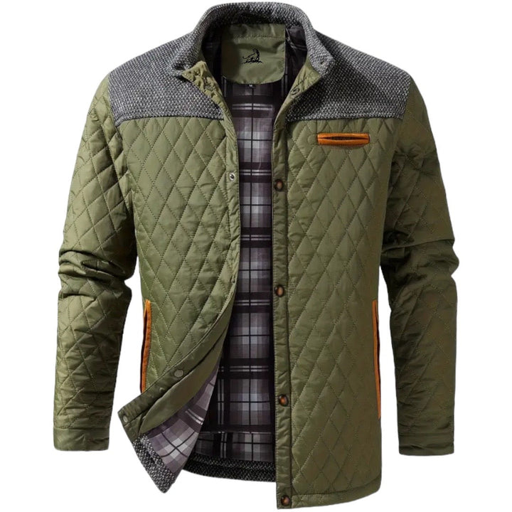 Grüne gesteppte Herrenjacke mit kariertem Innenfutter, Knopfleiste, modisch, warm.