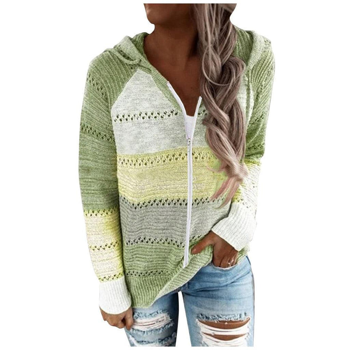 Damen Strickjacke mit Kapuze, grün gestreift, Reißverschluss, lässig, modisch, bequem.