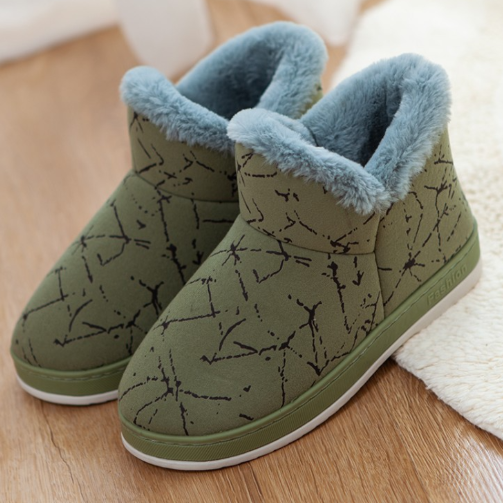 Grüne Winterstiefel mit Kunstfellfutter, rutschfeste Sohle, warm, bequem, modisch.