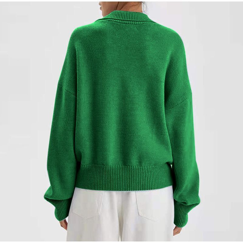 Grüner Damenpullover aus Strick, langärmelig, lässiger Stil, Rückansicht.