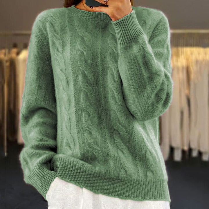 Grüner Zopfmuster-Pullover Damen, weiche Strickmode, Herbst-Winter, gemütlich, elegant.