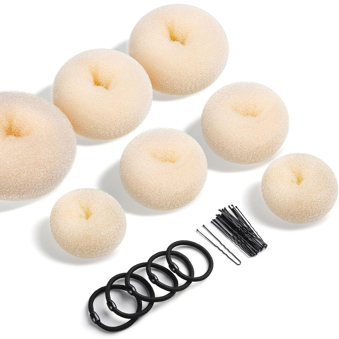 Beige Haardonut Set mit Haargummis und Haarnadeln, Styling-Zubehör für Hochsteckfrisuren.