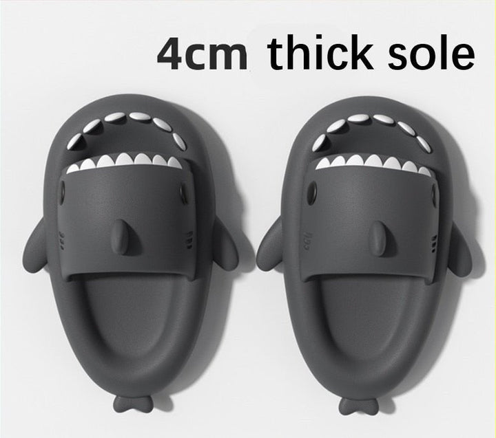 Niedliche Hai-Hausschuhe, grau, 4cm dicke Sohle, rutschfest, bequem, Unisex.