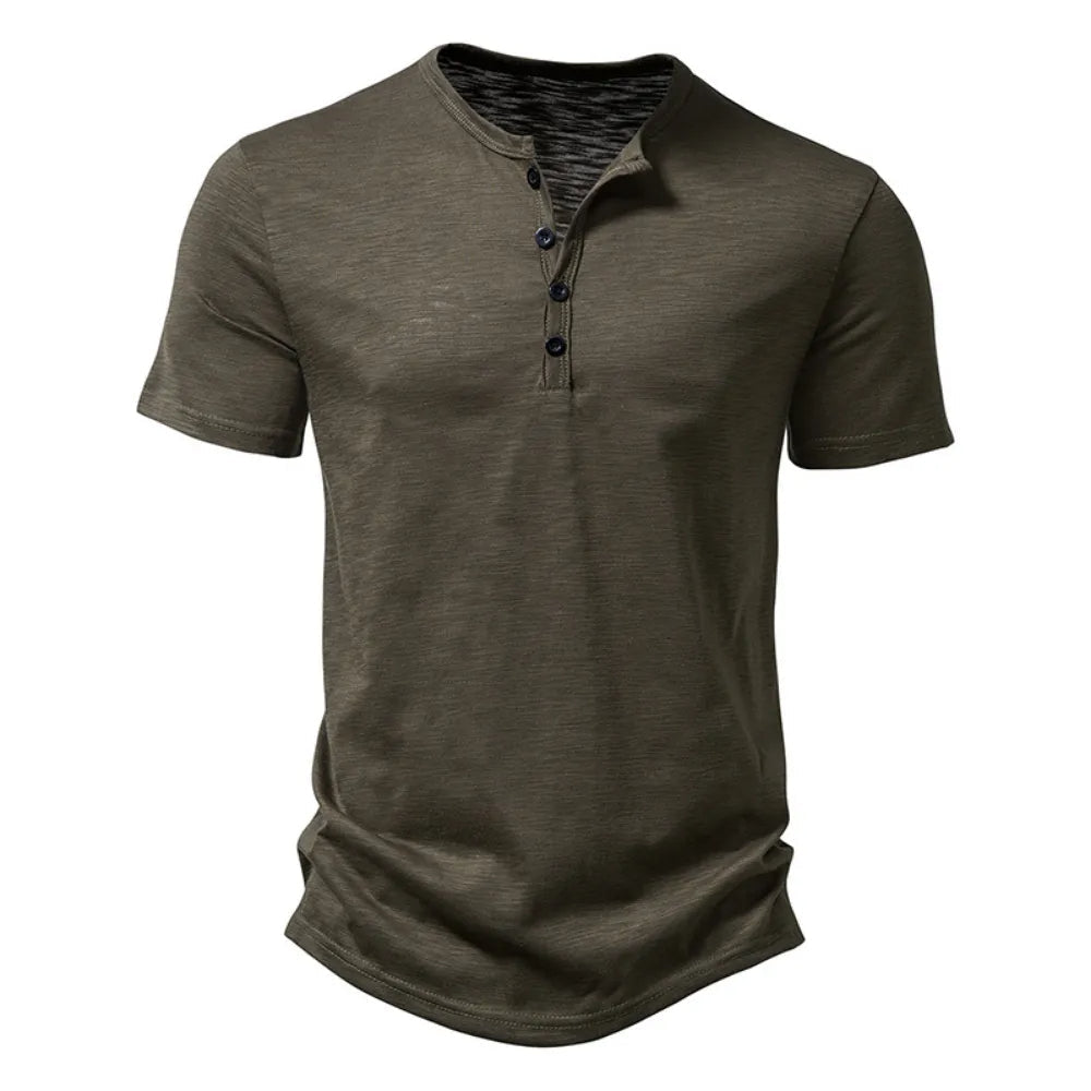 Olivgrünes Herren-Henley-Shirt, kurzärmelig, Baumwolle, Knopfleiste, lässig, modisch.
