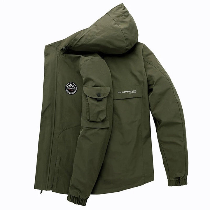 Grüne Herren-Bomberjacke mit Kapuze, Outdoor-Design, wasserabweisend, mit Taschen.