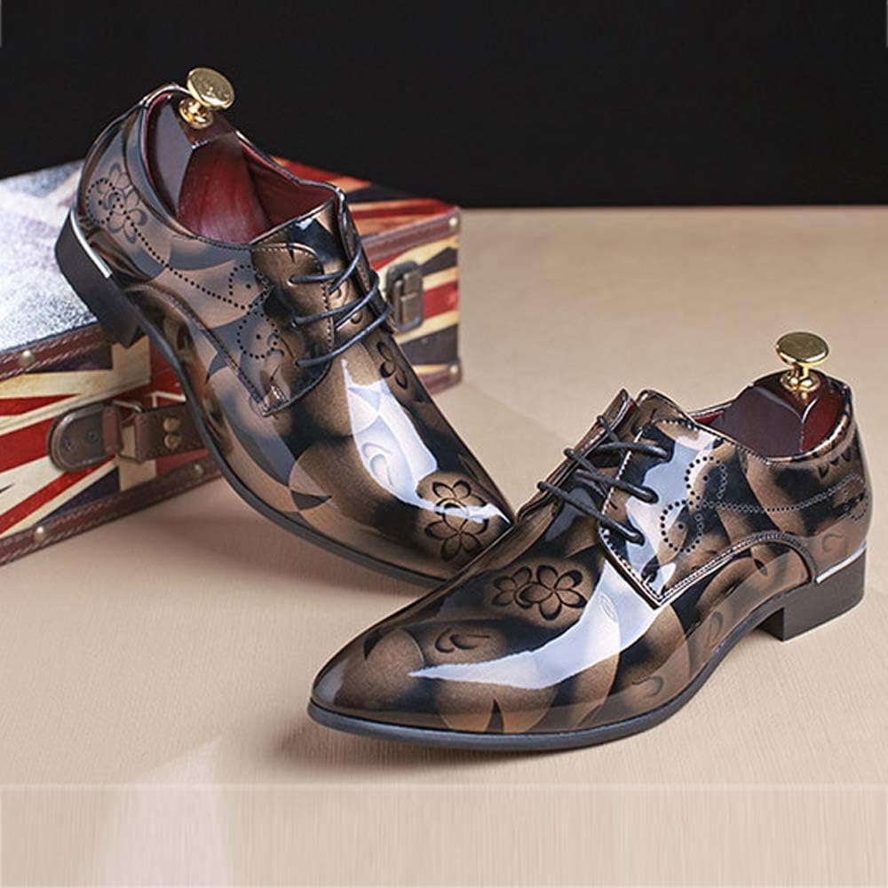 Herren-Lederschnürschuhe, braun, glänzend, Blumenmuster, formell, elegant, modisch.