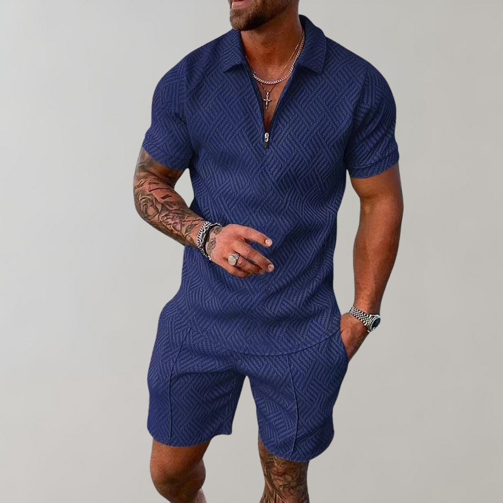 Mann in blauem Polo-Shorts-Set, Sommermode für Herren, Freizeitkleidung, elegant.