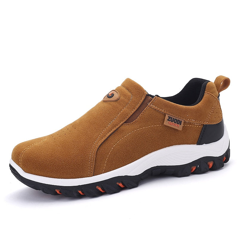 Brauner Herren-Sneaker aus Wildleder, rutschfeste Sohle, bequem, modisch, Outdoor-Sportschuh.