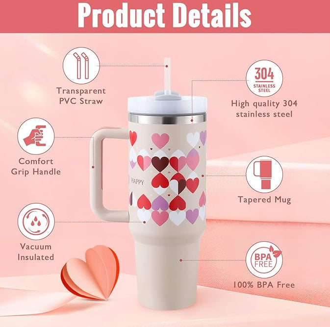 Beiger Thermobecher mit Herzdesign, Edelstahl, BPA-frei, transparenter Strohhalm, Komfortgriff.