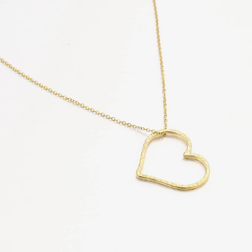 Goldene Herz-Halskette, filigranes Design, Damen-Schmuck, elegantes Accessoire, Geschenkidee.