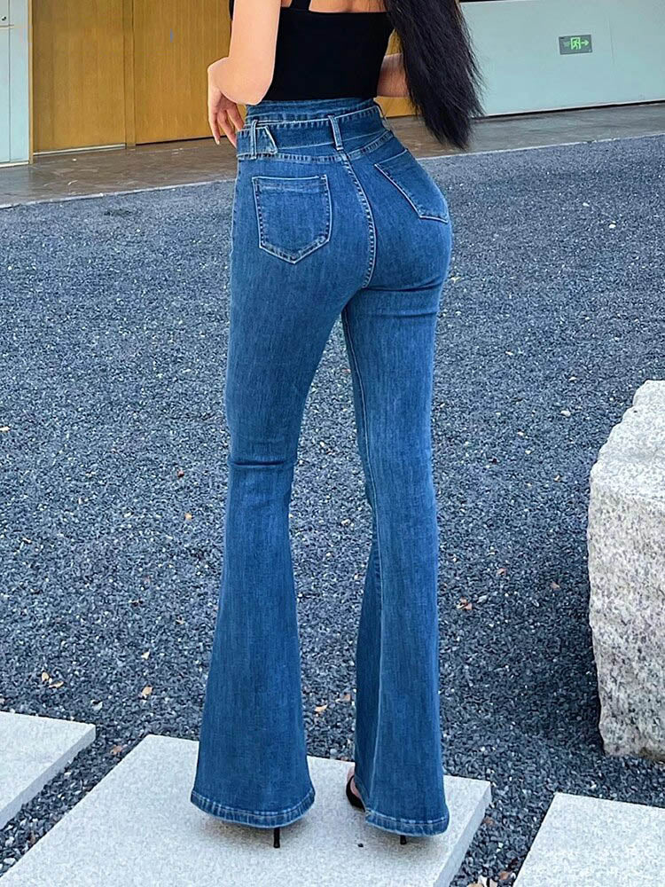 Damen Schlagjeans, hohe Taille, blau, Denim, modisch, Rückansicht, lässiger Stil.