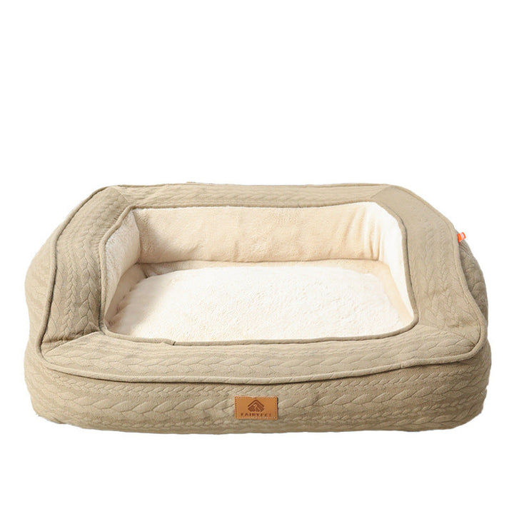 Beiges Hundebett aus Baumwolle, rechteckig, weich gepolstert, ideal für mittelgroße Hunde.