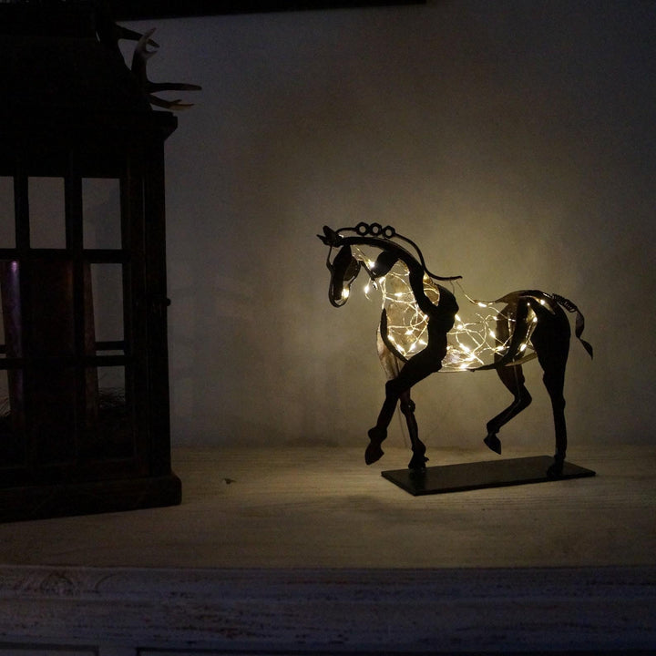 Ručně vyrobená figurka koně – Ferro