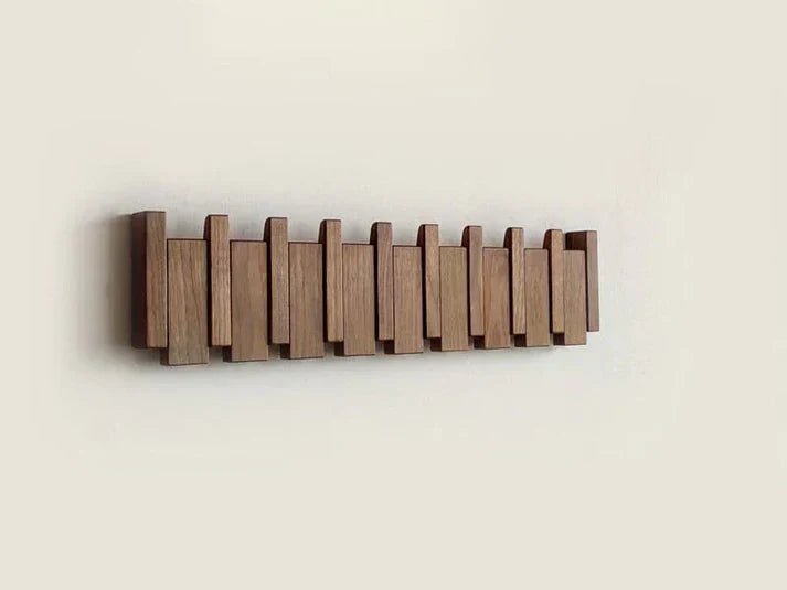 Moderner Holz-Wandhaken, klappbar, minimalistisch, platzsparend, Garderobe, braun.