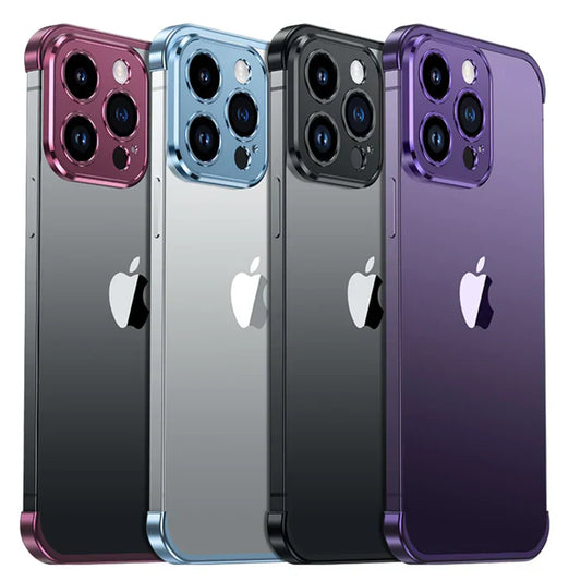 Vier iPhone 14 Pro Modelle in verschiedenen Farben, Rückansicht, glänzendes Design.