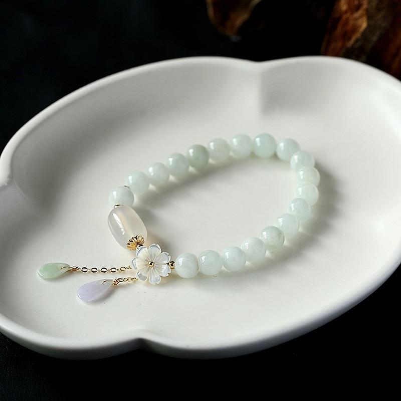 Jade-Armband mit Blumenanhänger, verstellbar, grüne Edelsteinperlen, Yoga-Schmuck.