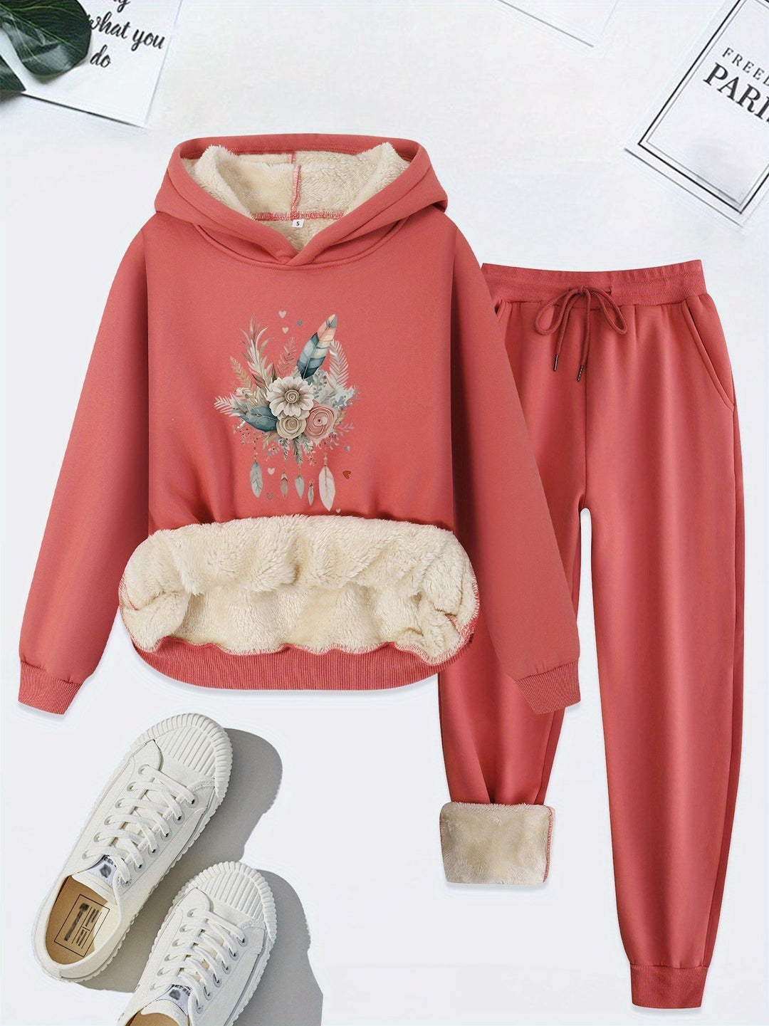 Rosa Damen-Sweatshirt und Jogginghose Set mit Blumenmuster, Fleece-Futter, Freizeitmode.