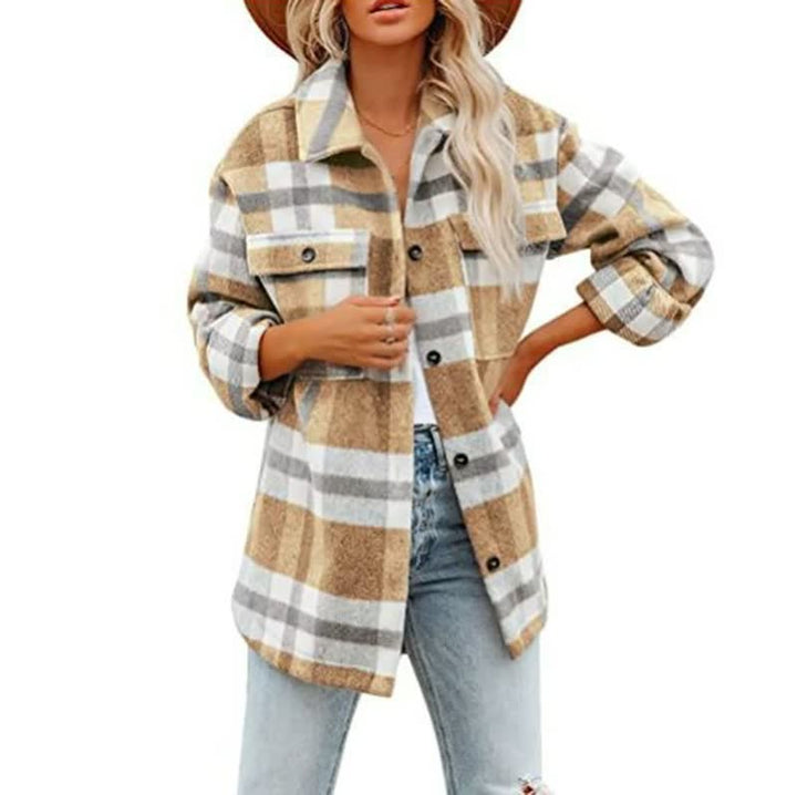 Damen Karohemdjacke beige kariert, langärmelig, Knopfleiste, Freizeitmode, Herbstbekleidung.