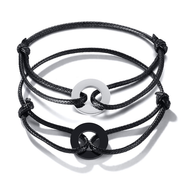 Schwarzes verstellbares Karma-Armband mit Kreisanhänger, spiritueller Yoga-Schmuck.