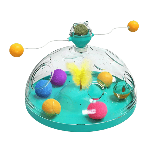 Transparente Katzenspielzeug-Kuppel mit bunten Bällen und Federn, interaktiv, langlebig.