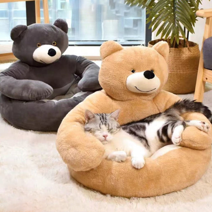 Katzenbett in Bärenform, beige, Plüsch, abnehmbar, gemütlich, für Haustiere, Wohnzimmer.