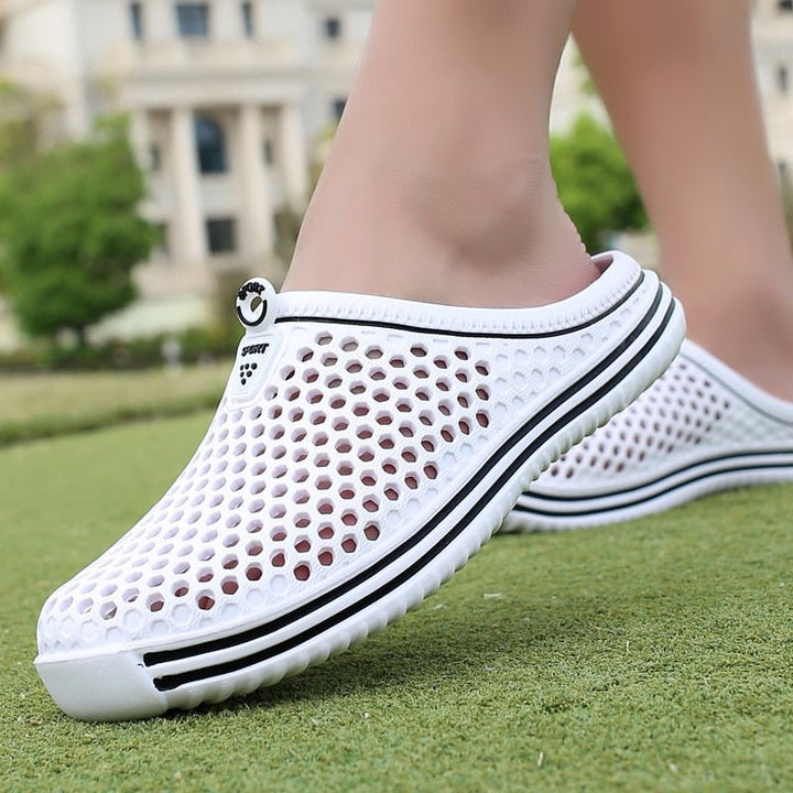 Weiße Mesh-Sommerschuhe, atmungsaktiv, rutschfest, ideal für Freizeit und Outdoor-Aktivitäten.