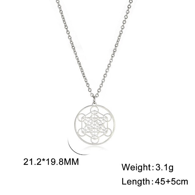 Silberkette mit geometrischem Anhänger, 21.2x19.8mm, Länge 45+5cm, Gewicht 3.1g.