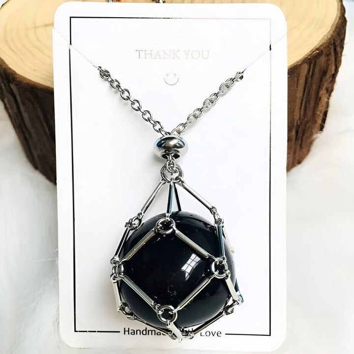Handgefertigte Halskette mit schwarzem Edelstein-Anhänger, silberne Kette, Schmuck für Damen.