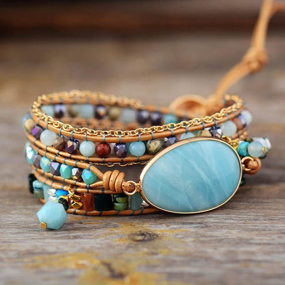 Mehrschichtiges Lederarmband mit Amazonit-Perlen, Boho-Stil, handgefertigt, Damen-Schmuck.