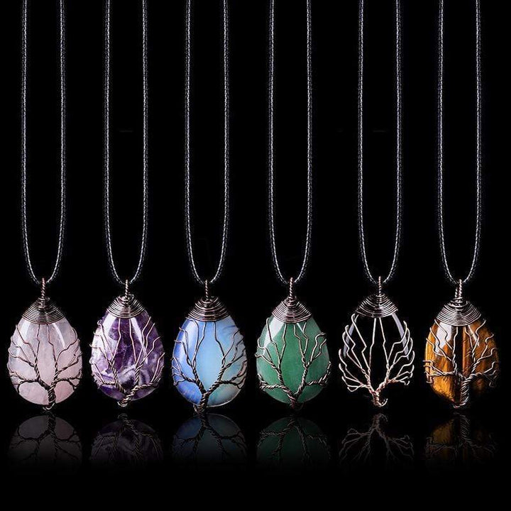 Handgemachte Boho-Halsketten mit Tropfenanhängern aus Edelsteinen, Tigerauge, Amethyst, Opal.