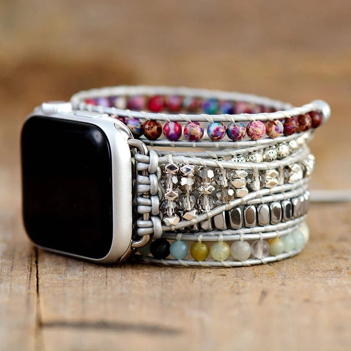 Handgefertigtes Boho Apple Watch Wickelarmband aus Meeresjaspis, mehrfarbig, stilvoll.