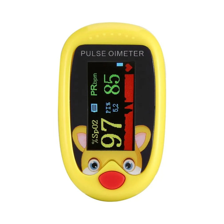 Gelber Kinder-Pulsoximeter mit Tiermotiv, zeigt SpO2 und Pulsfrequenz auf digitalem Display.