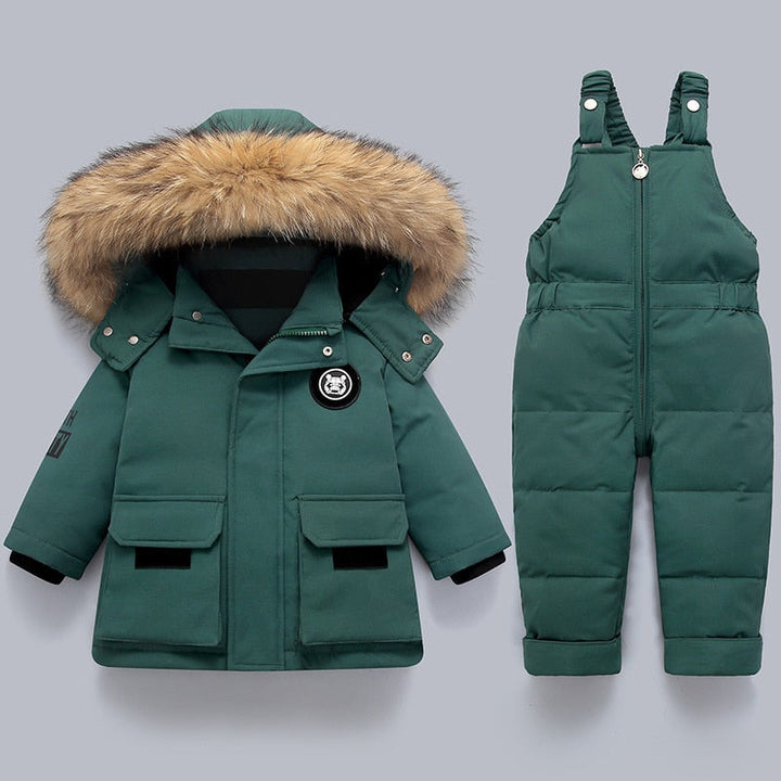 Grüner Kinder-Winteranzug mit Kapuze und Latzhose, warm, dick, mit Fellbesatz.